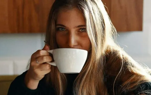 cropped-Does-Coffee-age-you-01.jpeg
