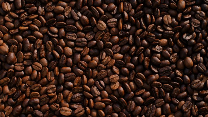 Coffee VS Decaf (Key Differences Explained!)