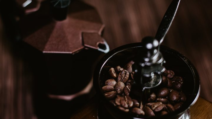 Best Budget Coffee Grinders (Top Picks)