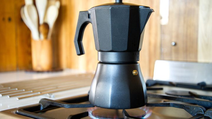 Coffee Grinders For Moka Pot (The Best Ones)