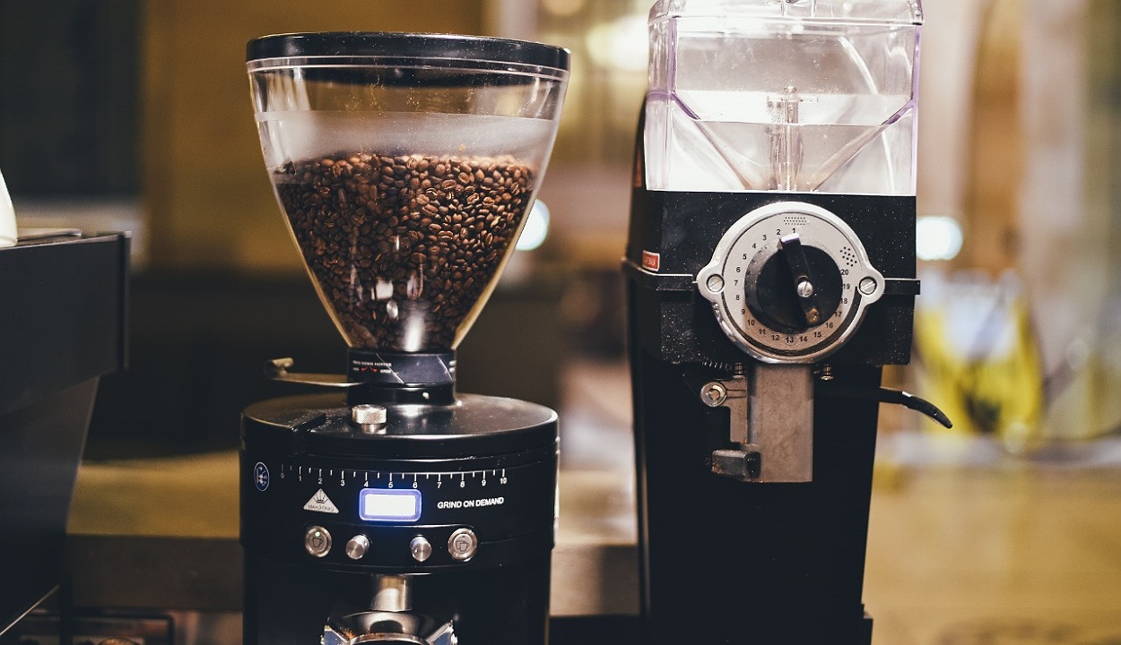 Image of a coffee grinder.