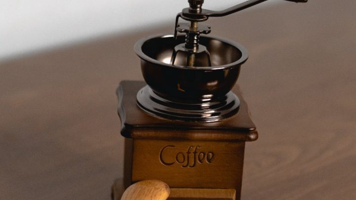 Coffee Grinder with jar (Reviews)