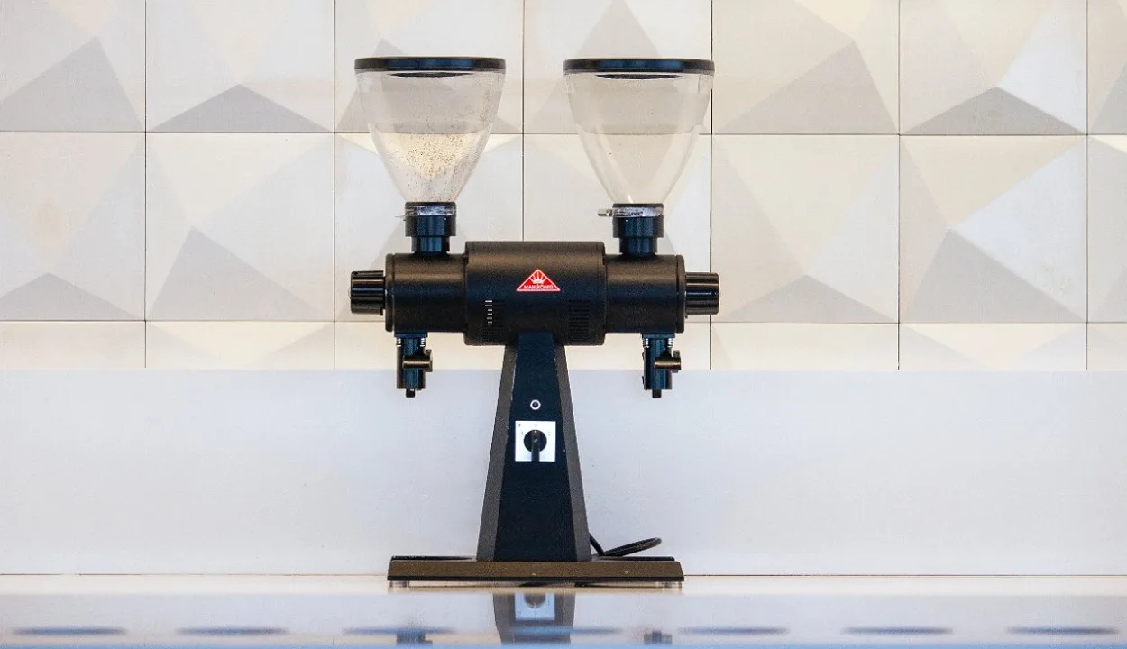 Image of coffee grinder.